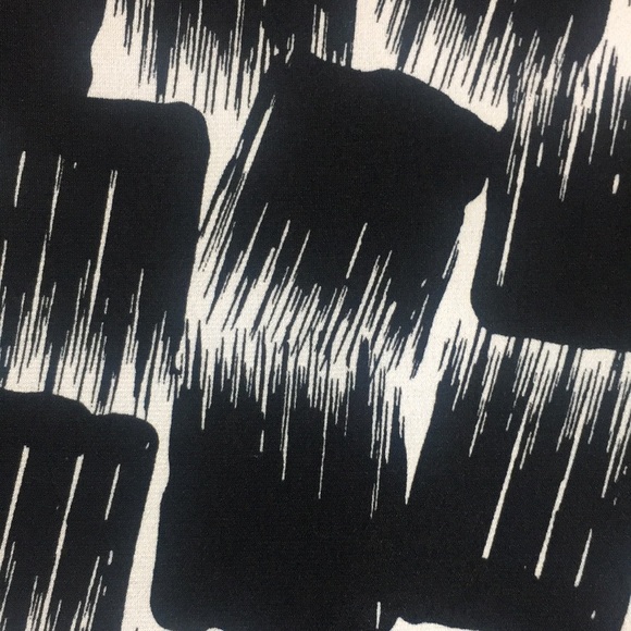 WORTHINGTON Abstract Brush Stroke Design Poly Jersey Knit Scoop Neck w/Gathering - Picture 11 of 16